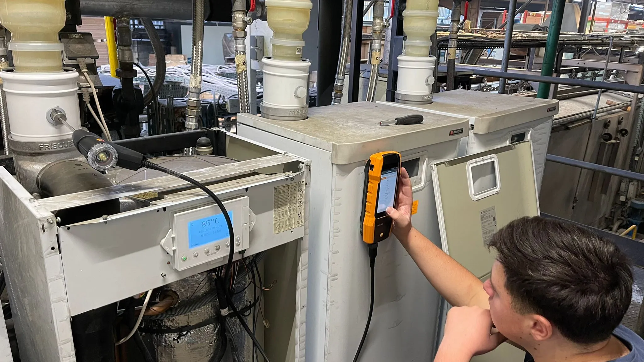 Entretien de chaudière fioul et gaz en Seine-et-Marne par des techniciens YDC qualifiés.